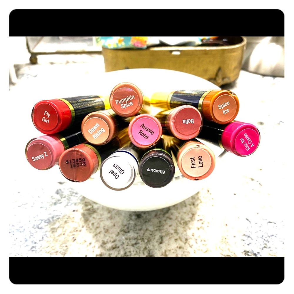 Lipsense lip color
